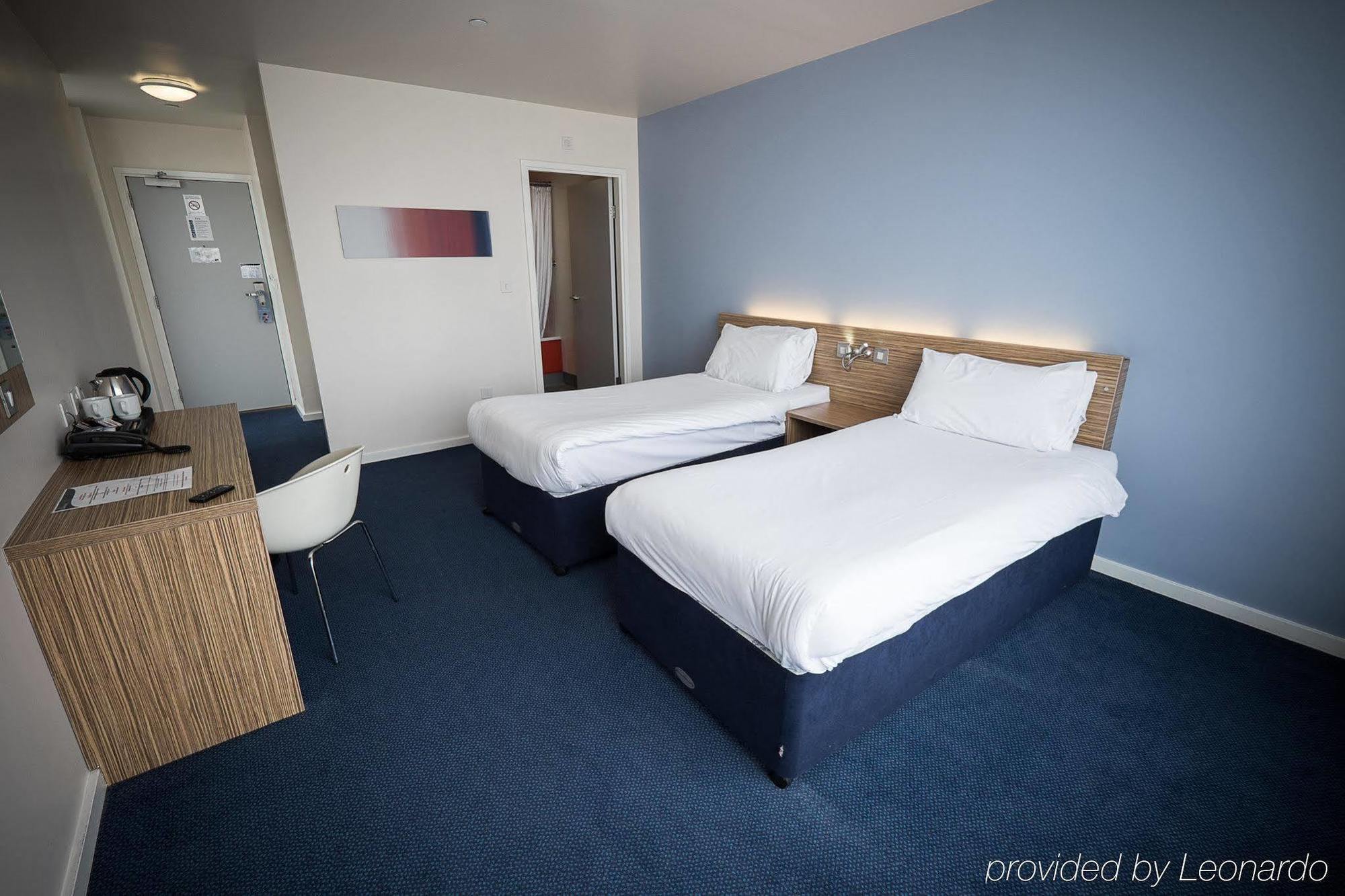 Travelodge Limerick Castletroy Exterior foto