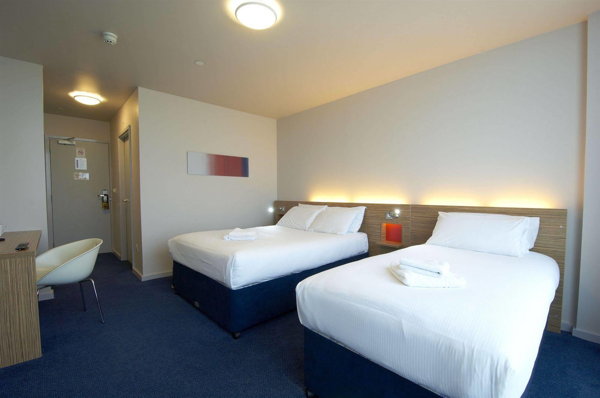 Travelodge Limerick Castletroy Exterior foto
