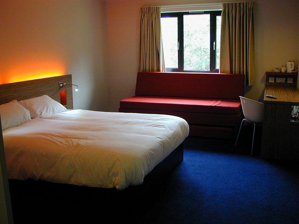 Travelodge Limerick Castletroy Exterior foto